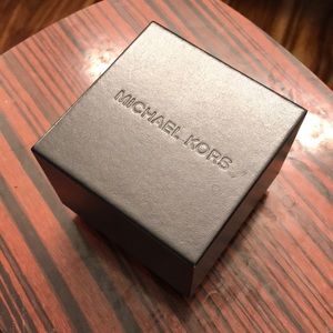 Michael Kors watch box